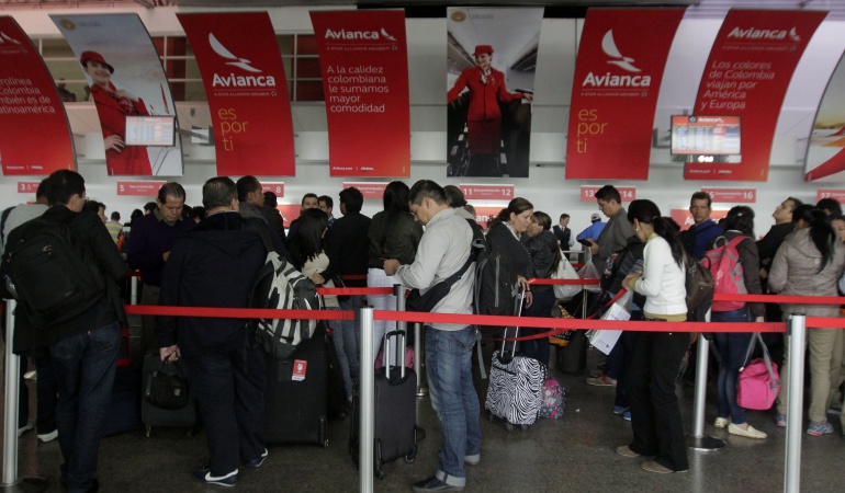 Pilotos de Avianca anuncian paro