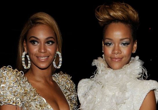 Entrega de los Premios Grammy en 2010. Entrega de los Premios Grammy en 2010.