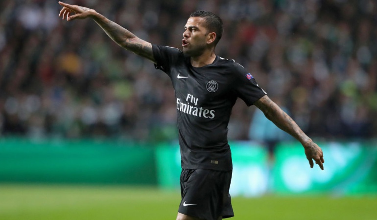 Cierra orto polémica Daniel Alvés Diego Forlán: Cierra el orto y deja de hacer polémica: Dani Alves le responde a Forlán