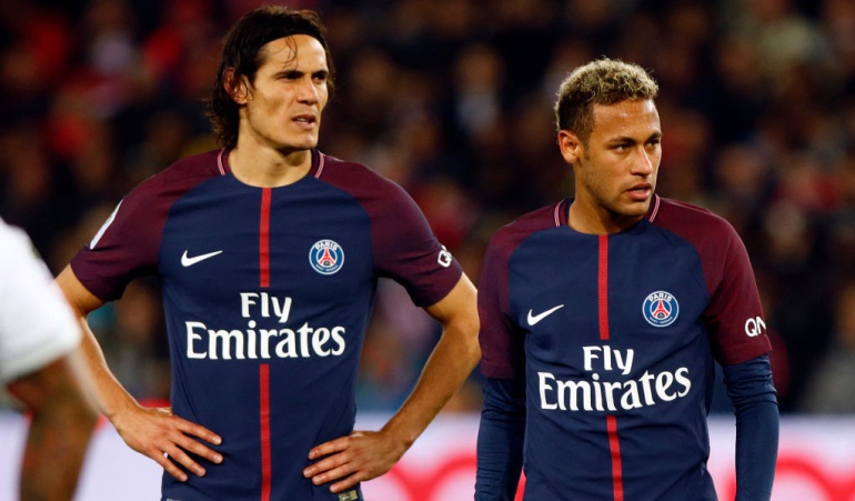 Cavani millón de euros Neymar penales PSG: Cavani rechazó oferta de un millón de euros para ceder los penales a Neymar