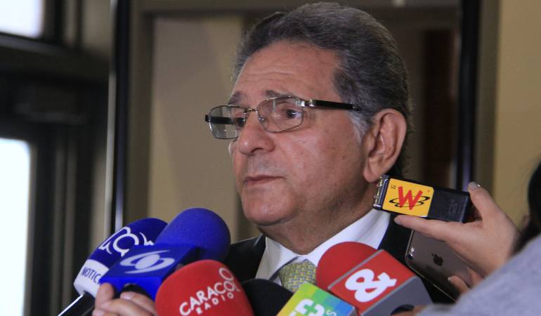 Julio Manzur y su hijo declararán este jueves en la Comisión de Acusación
