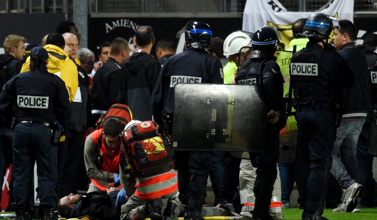29 heridos tras avalancha en el partido entre Amiens y Lille por la Liga de Francia