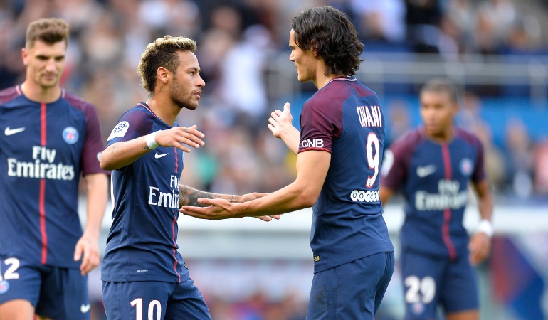 Hinchada del PSG 'chifló' a Neymar por lanzar penalti en la victoria ante Bourdeaux