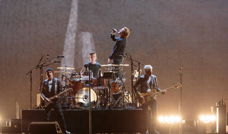 U2.