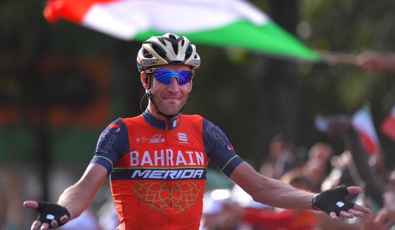 Giro de Lombardia Vincenzo Nibali: Vincenzo Níbali se llevó el Giro de Lombardía