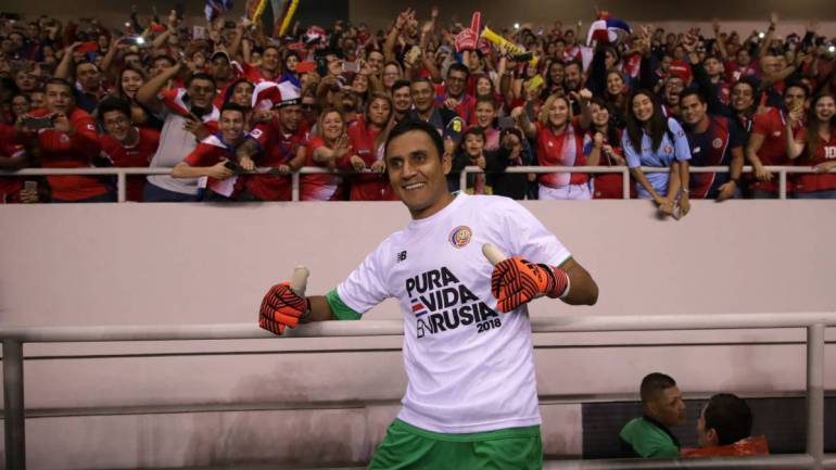 Keylor vuelve a Madrid tocado: "Tengo un golpe en el pie"