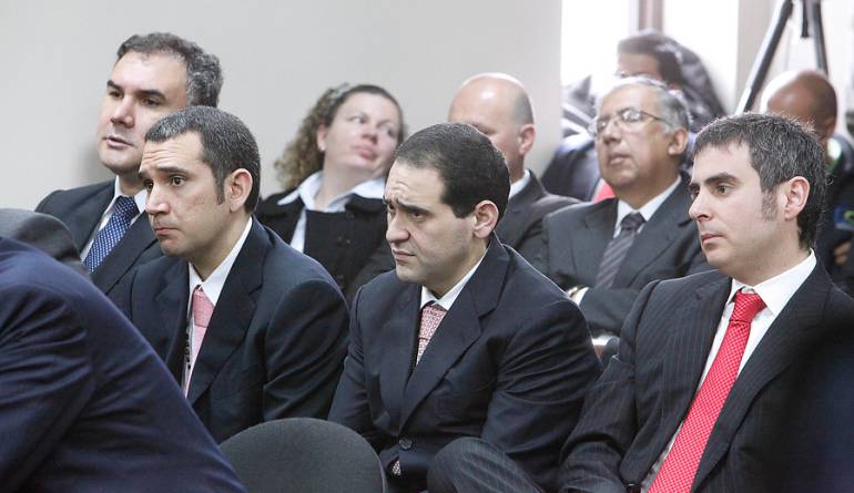 Los primos Nule carrusel de contratos Bogotá Corrupción: Los primos Nule pagarán 19 años de prisión por carrusel de contratos