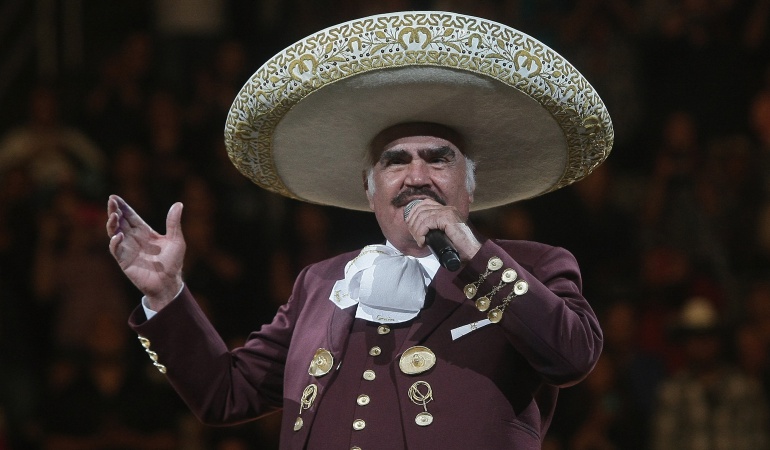 Vicente Fernández.