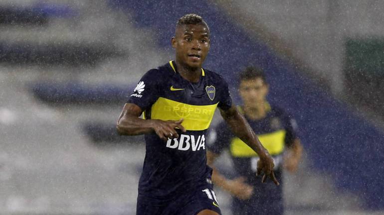 Wilmar Barrios sufre fractura en un dedo de su mano izquierda