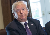 Trump, envuelto en una nueva polémica por llamada insensible a la viuda de un soldado