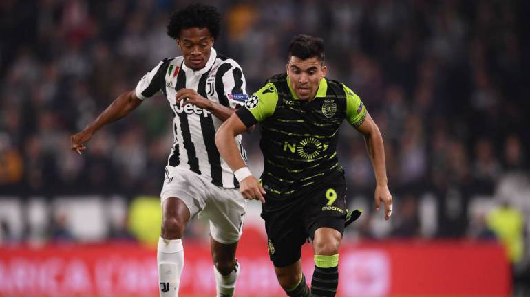 Cuadrado participa en la victoria que resucita a la Juve