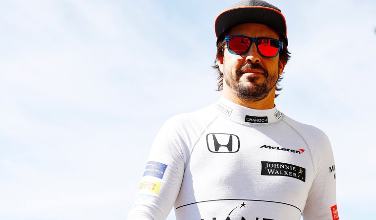 Fernando Alonso, escudaría McLaren: Fernando Alonso anuncia que seguirá todo el 2018 con el equipo McLaren