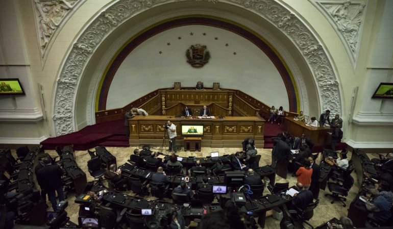 Elecciones regionales en Venezuela: Parlamento venezolano declara fraudulento resultado de elecciones regionales