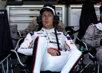 Hartley y su libro de 50 páginas para pilotar el Toro Rosso