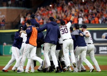 Los Astros cortan el impulso de los Yankees y acceden a la Serie Mundial