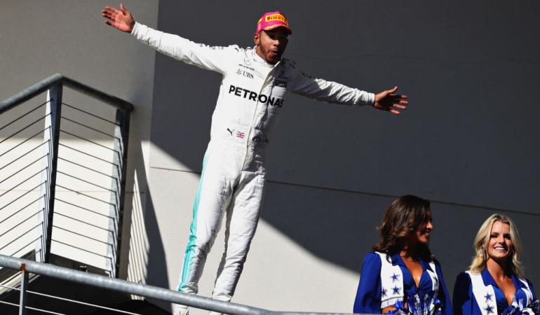 Hamilton: Hamilton gana y Mercedes festeja Mundial de constructores