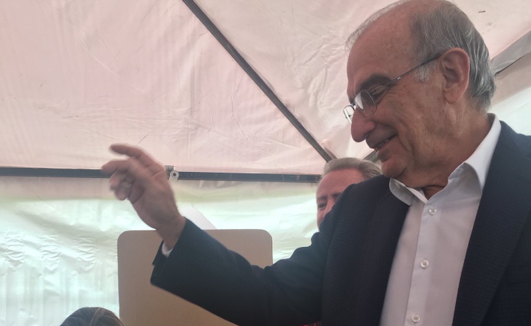 Consulta liberal. De la Calle responde a críticas por costos de la Consulta Liberal: “Hay decisiones más baratas pero menos democráticas”: De la Calle