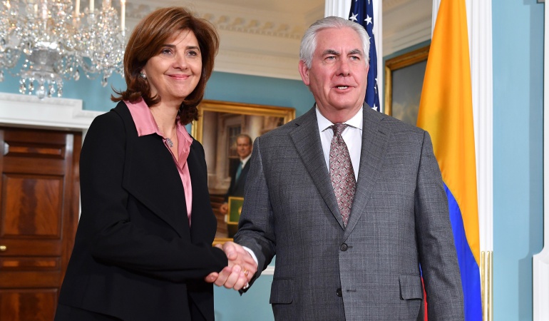 Lucha antinarcóticos entre Estados Unidos y Colombia: Llegada de venezolanos a Colombia complica el posconflicto: canciller Holguín