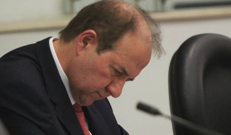 Cartel de la toga: Bustos logró dilatar el proceso en su contra en la Comisión de Acusación