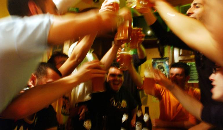 venta de alcohol ley: Empieza el trámite de ley que busca aumentar a 21 años la prohibición de venta de alcohol