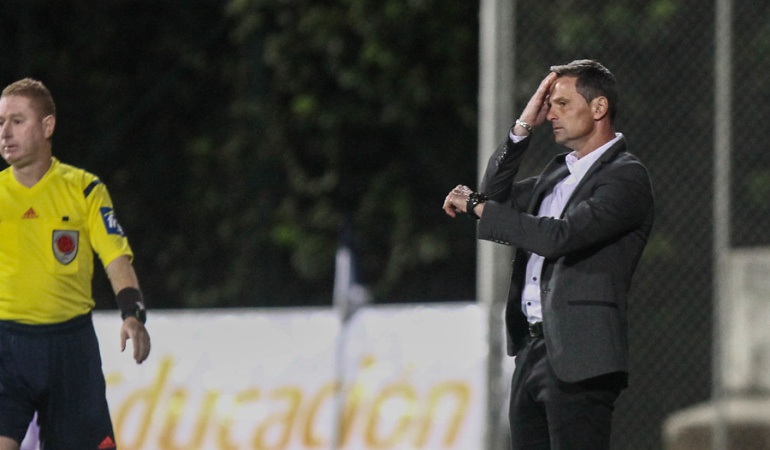 Diego Cocca millonarios: Diego Cocca deja la dirección técnica de Racing