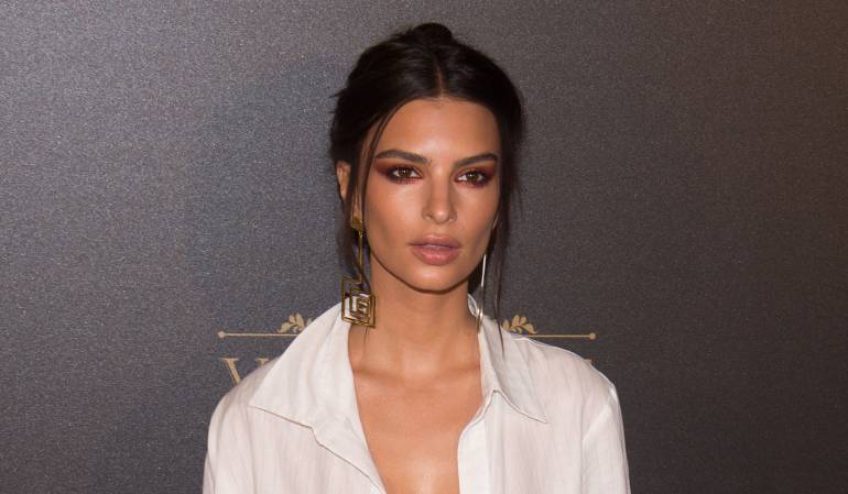 Emily Ratajkowski sacude las redes con sensual baile