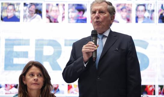 La candidata estuvo acompañada por algunas figuras del partido Conservador Colombiano. La candidata estuvo acompañada por algunas figuras del partido Conservador Colombiano.