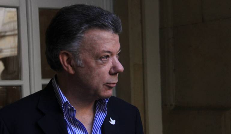 Santos remite carta a la corte abordando tema de las curules para las victimas: Santos le pide a la Corte que haga control constitucional de la Circunscripciones de Paz