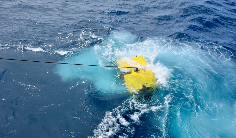 Imágenes del buque Atlantis, de la Marina estadounidense, durante la búsqueda del submarino de la Armada Argentina ARA San Juan