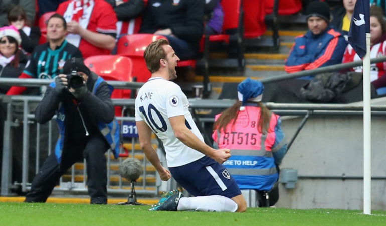 Harry Kane goleador 2017: Kane anota triplete y supera a Messi como máximo goleador del mundo en 2017