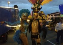 Ni los aguaceros apaciguaron el Salsódromo