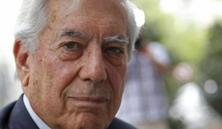 Vargas Llosa califica de "tragedia" y "cambalache" el indulto a Fujimori