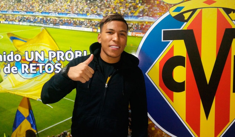 Futbolistas colombianos: Dupla colombiana: Villarreal presenta oficialmente a Roger Martínez como nuevo jugador