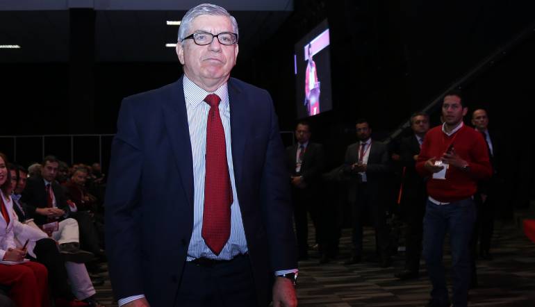Ex presidente César Gaviria, (1990 a 1994)