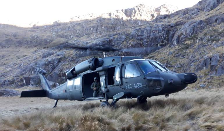 Fuerza Aérea rescató cadáveres de dos cóndores en la Sierra Nevada