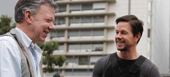 Santos acompañó la filmación de pelicula de Hollywood en Bogotá Mark Wahlbe: De película, Santos y Mark Wahlberg se encontraron en el centro de Bogotá Santos acompañó la filmación de pelicula de Hollywood en Bogotá Mark Wahlbe: De película, Santos y Mark Wahlberg se encontraron en el centro de Bogotá