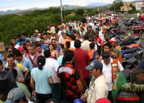 ¿Cuáles son los mecanismos para que un venezolano permanezca en Colombia?