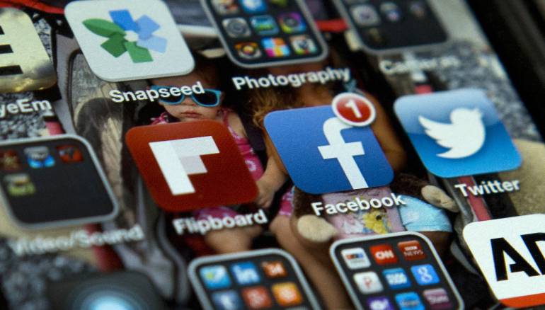 Los insultos en twitter se están convirtiendo en violencia en las calles