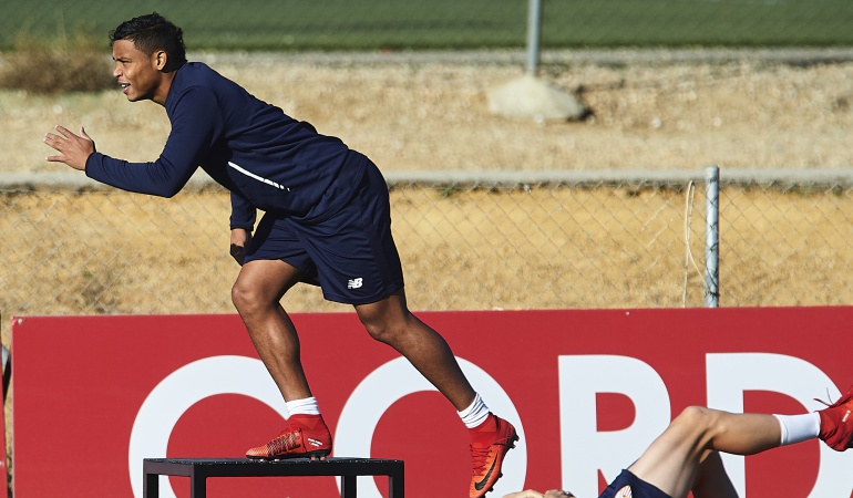 Muriel Sevilla: Muriel regresa a los entrenamientos con el Sevilla