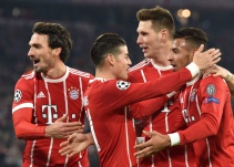 El crecimiento de James es increíble, su zurda es espectacular: Hummels