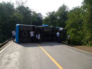 accidente vía Tocaima - Viotá accidente vía Tocaima - Viotá