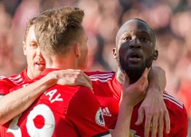 Manchester United remonta y hunde al Chelsea en Old Trafford
