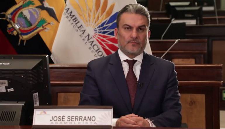 Serrano es destituido; Baca enfrentará juicio político