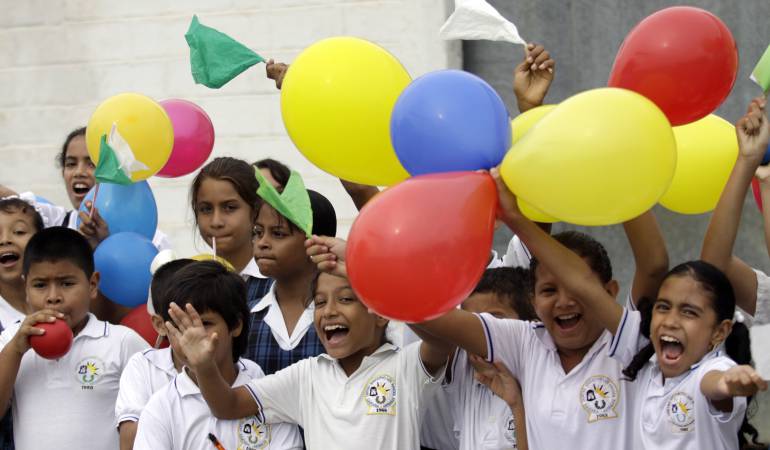 47 por ciento de los colombianos se declaran felices o muy felices