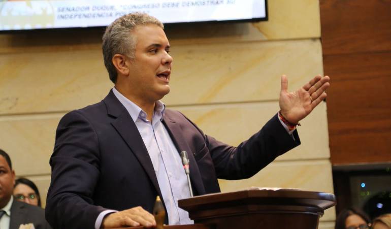 Candidatos presidenciales: Congreso acepta renuncia de candidatos Iván Duque y Ángela M. Robledo