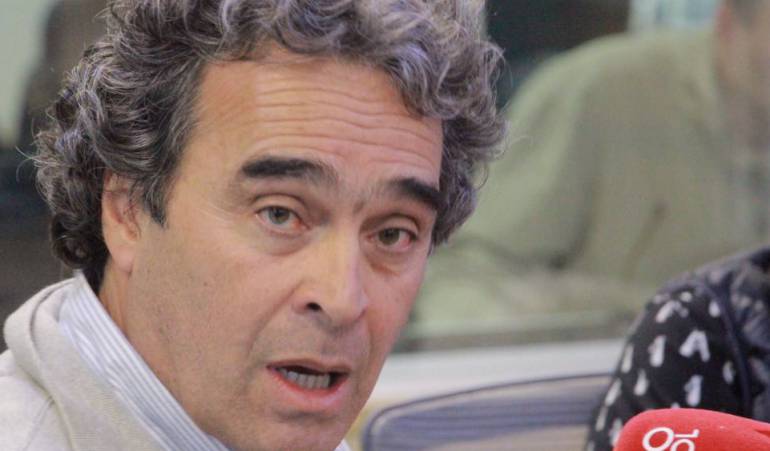 Fajardo aceptó reunirse con De la Calle