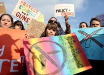 Miles de personas en ciudades de California se unen a la marcha por la vida