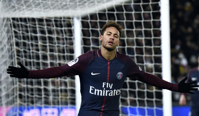 Neymar PSG Emery: Neymar volverá a París en dos o tres semanas, según el DT del PSG
