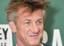 La entrevista más surrealista de Sean Penn; sedado, errático y fumando