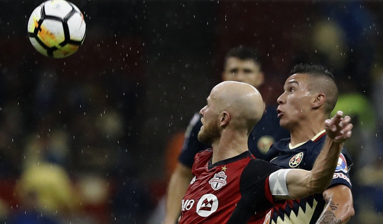 Mateus Uribe (der)